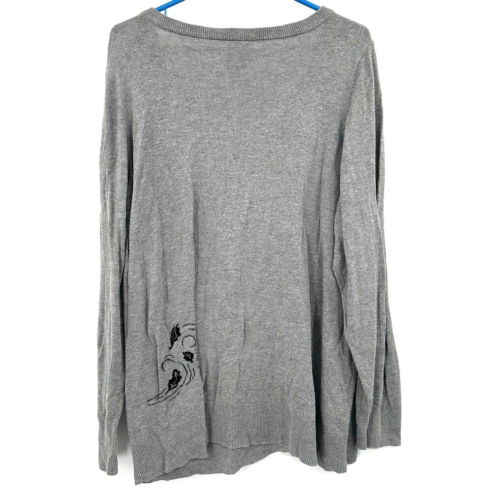 Disney Frozen II‎ x Torrid Size 3 3XL V Neck Pullover Sweater Gray White Black - Picture 2 of 4